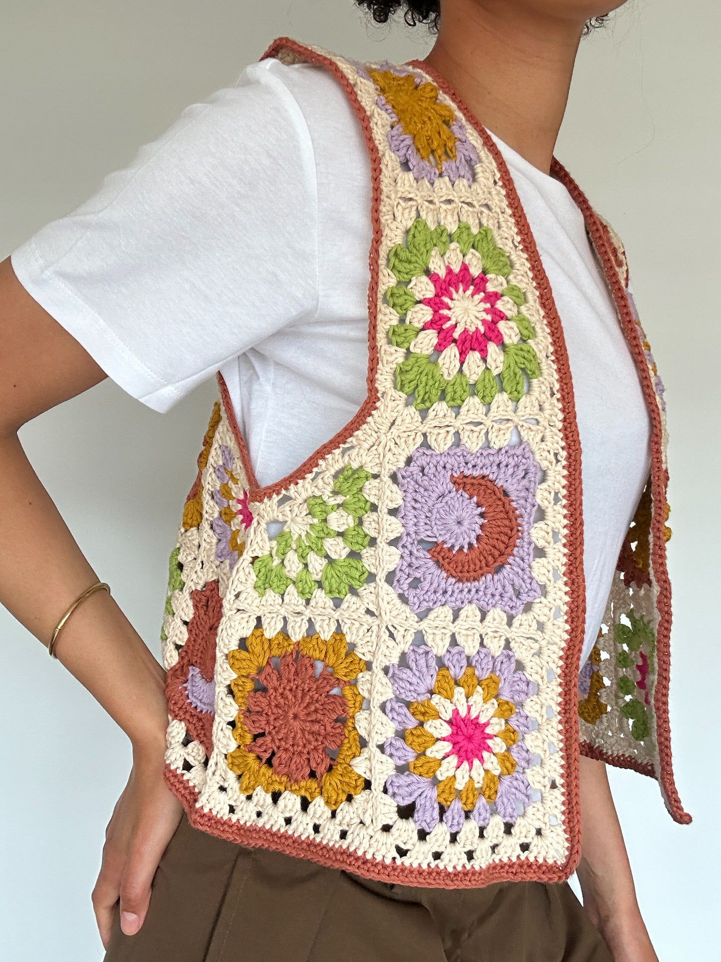 CAYA Granny Square Vest